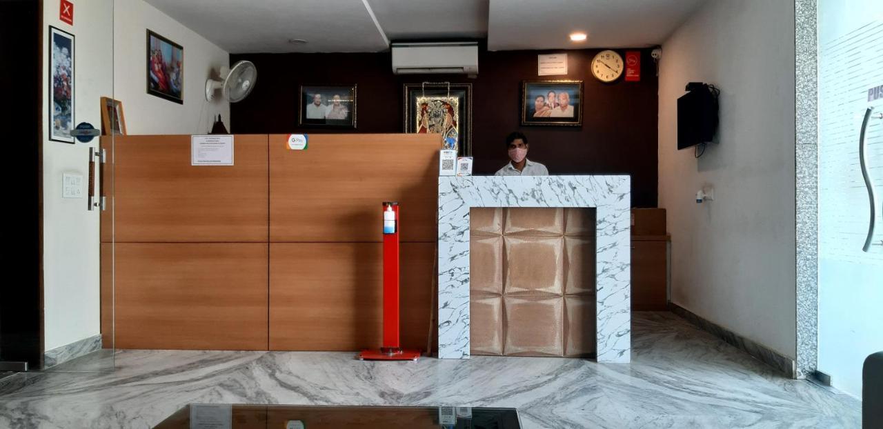 Hotel Sar Kamla Dham Skd Vrindavan Fully Vaccinated Staff エクステリア 写真