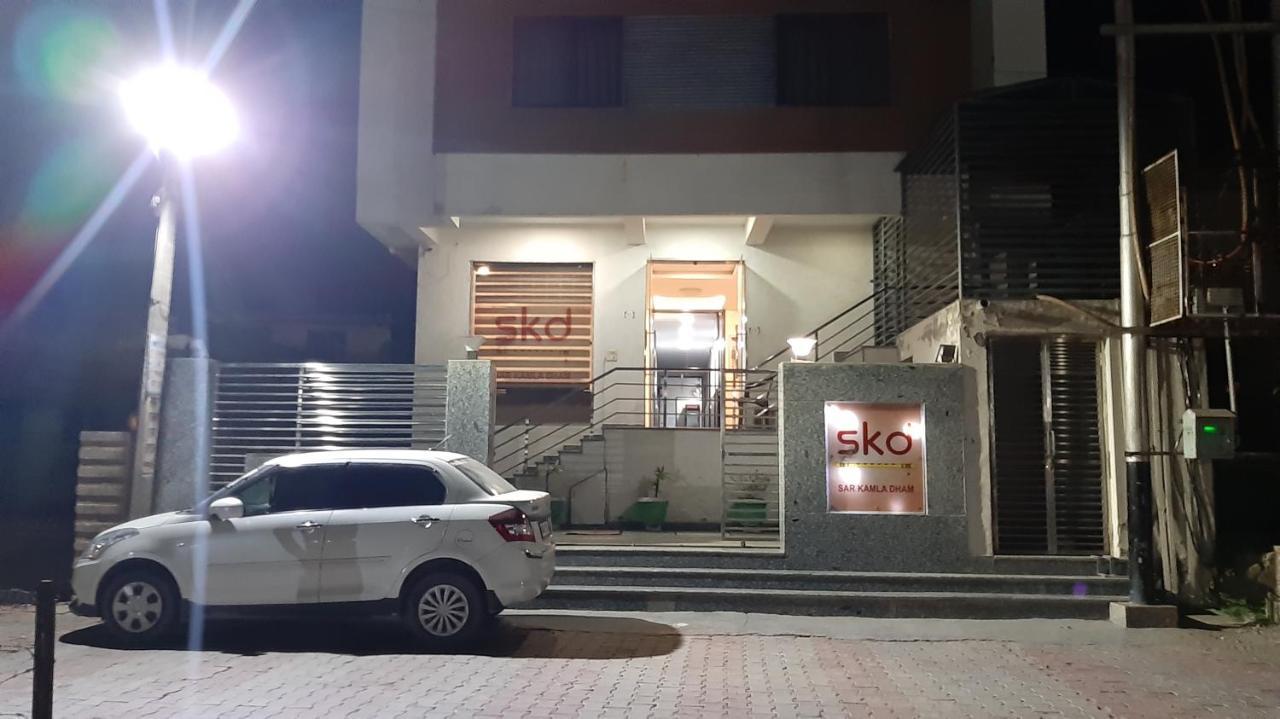 Hotel Sar Kamla Dham Skd Vrindavan Fully Vaccinated Staff エクステリア 写真