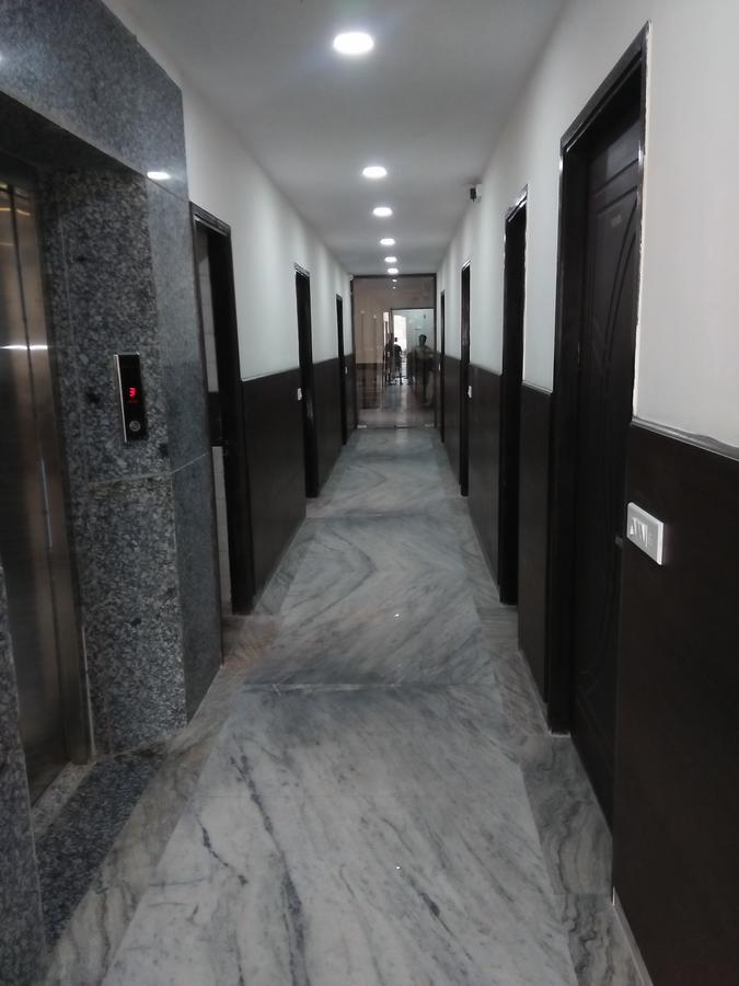 Hotel Sar Kamla Dham Skd Vrindavan Fully Vaccinated Staff エクステリア 写真