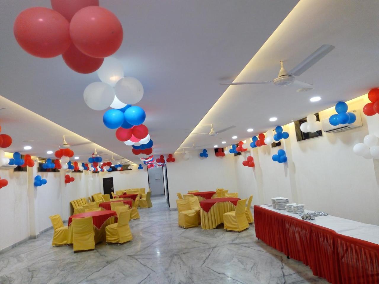 Hotel Sar Kamla Dham Skd Vrindavan Fully Vaccinated Staff エクステリア 写真