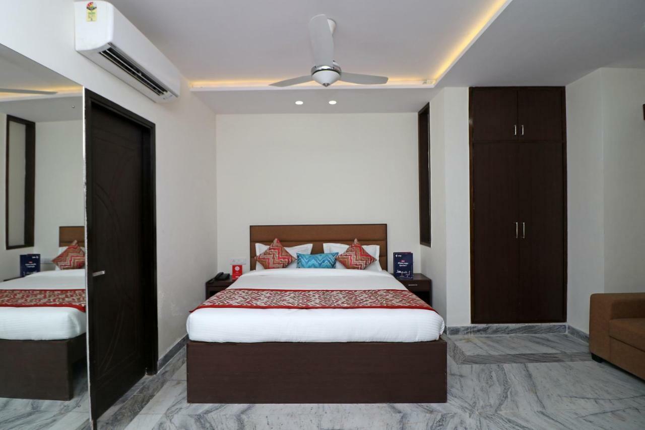 Hotel Sar Kamla Dham Skd Vrindavan Fully Vaccinated Staff エクステリア 写真