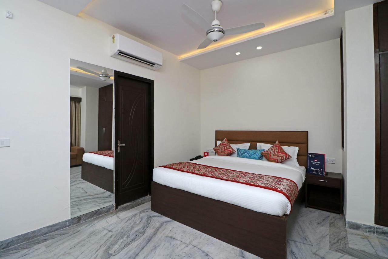 Hotel Sar Kamla Dham Skd Vrindavan Fully Vaccinated Staff エクステリア 写真